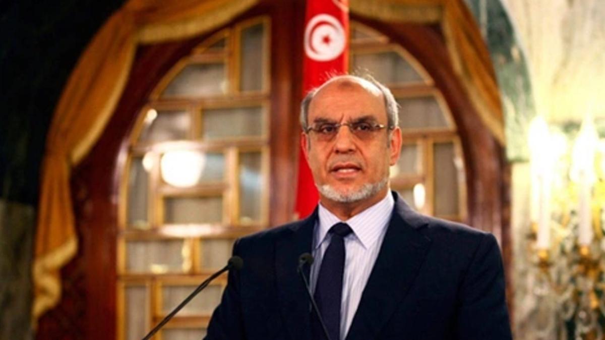 Tunus'ta siyasi kriz derinleiyor! Eski babakan gzaltna alnd