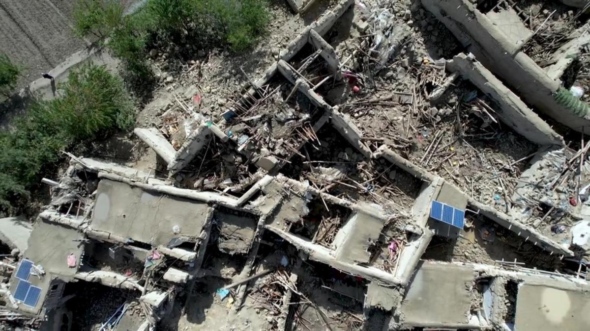 Afganistan depreminde bilano artyor: 1200 kii hayatn kaybetti