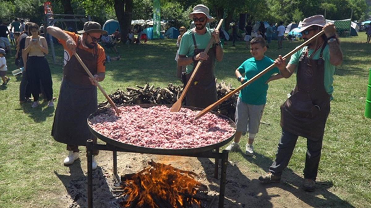 Kamp tutkunlar Kilyos'ta bulutu