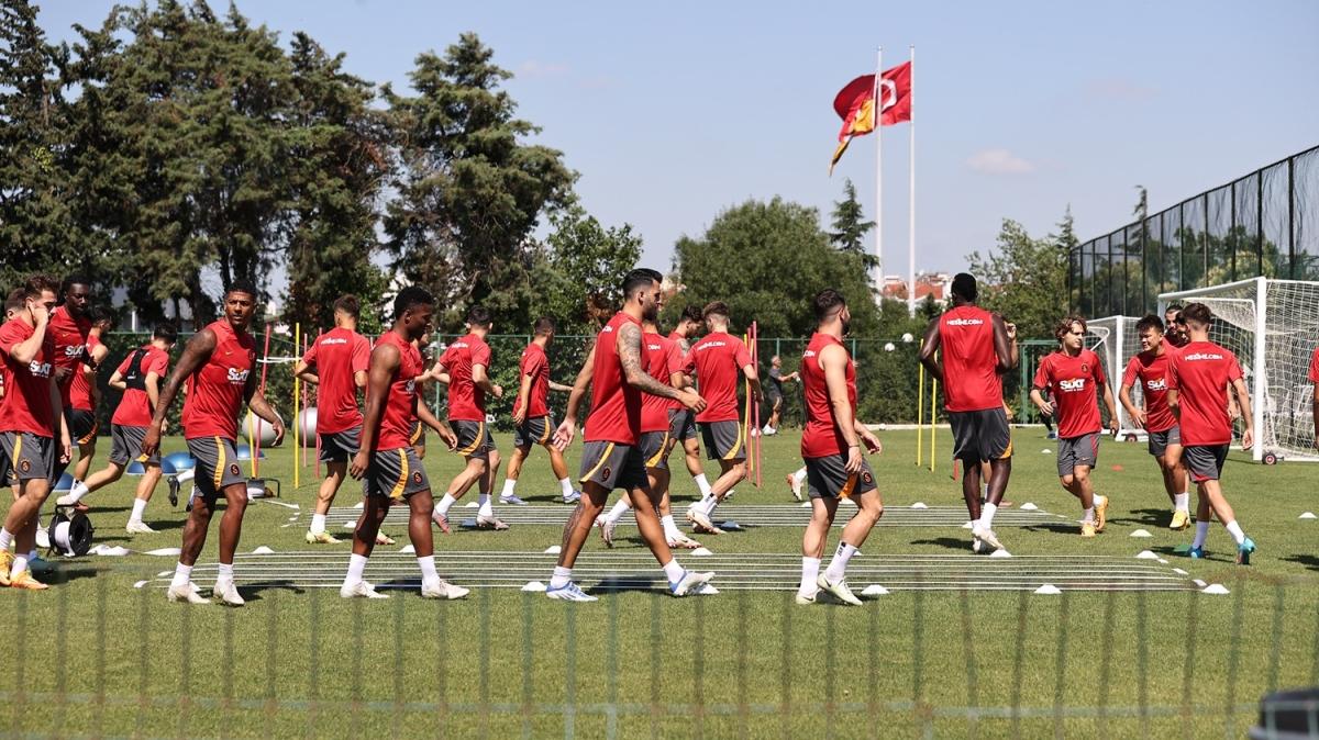 Okan Buruk'tan taktik arlkl idman