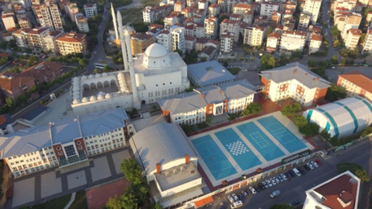 Birincilerin okulu Kartal Anadolu mam Hatip Lisesi LGS ampiyonlarn bekliyor