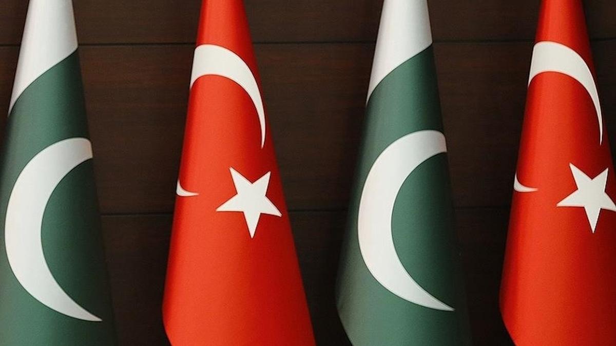 Trkiye ile Pakistan, savunma ve gvenlik i birliini grt