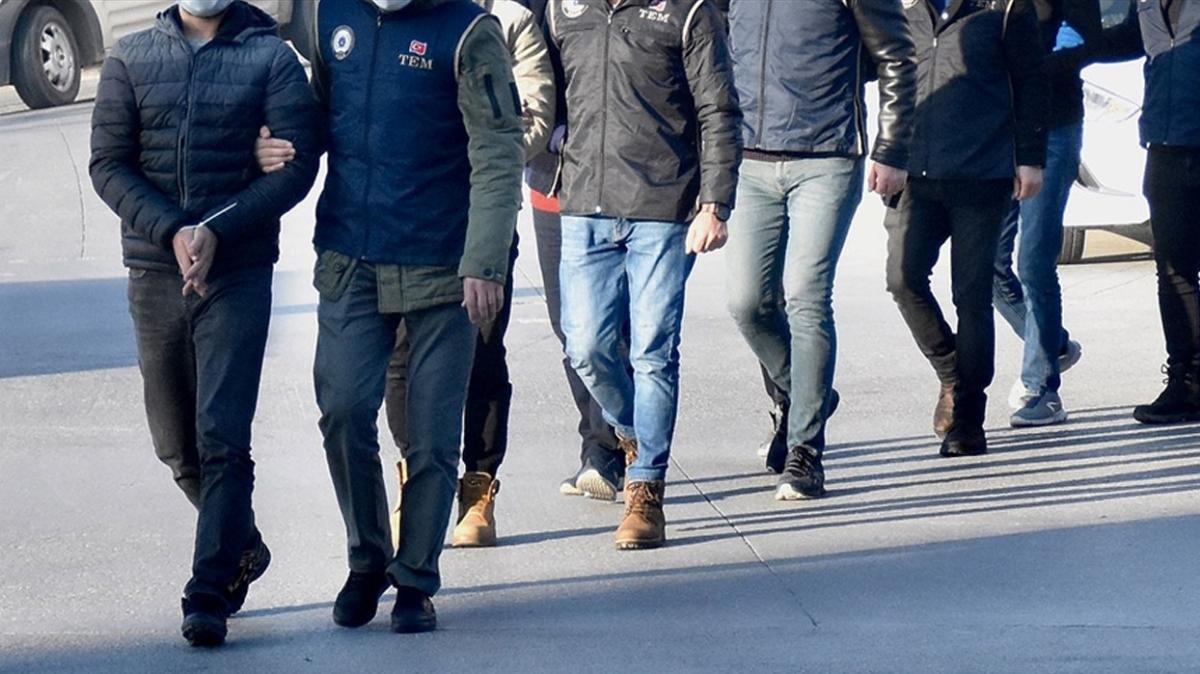 İzmir'de DEAŞ operasyonu: 5 şüpheli gözaltına alındı