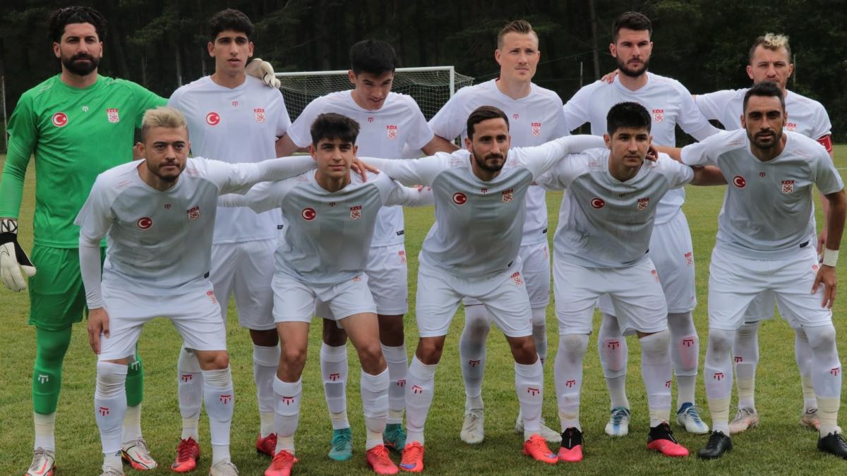 Sivasspor, Katar ekibi Al Shamal SC'yi 2 golle geti