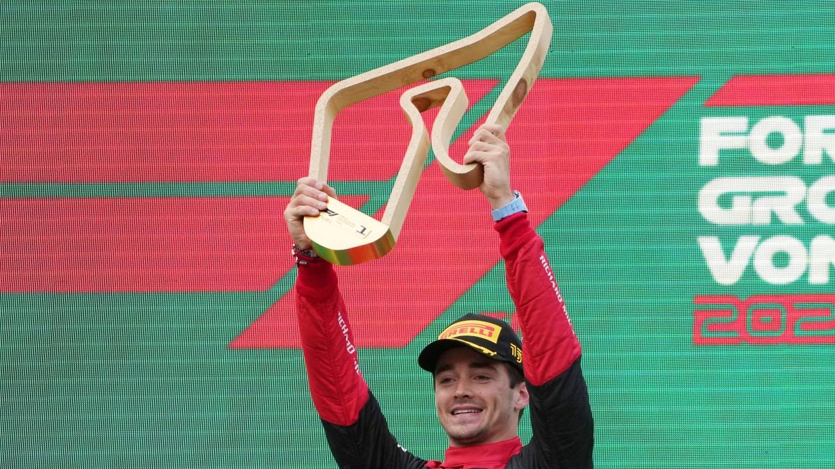 Formula 1 Avursturya Grand Prix'sinde ipi gsleyen Charles Leclerc oldu