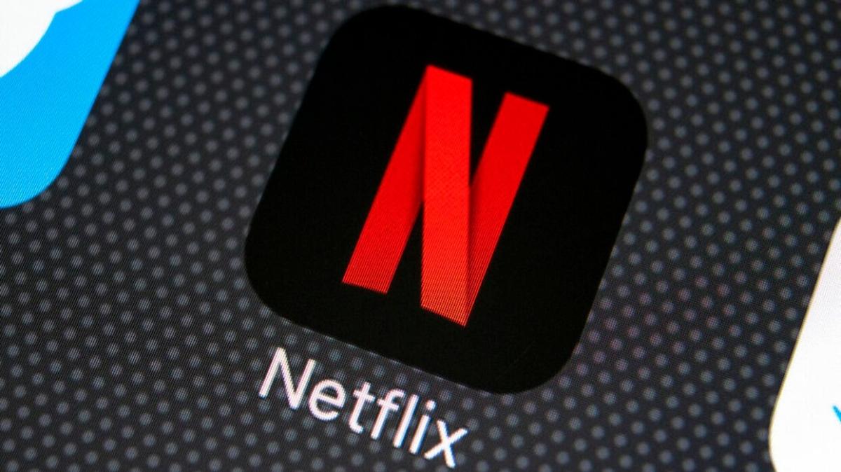 Netflix ve Microsoft'tan dev i birlii! Reklaml abonelik paketini etkileyecek...