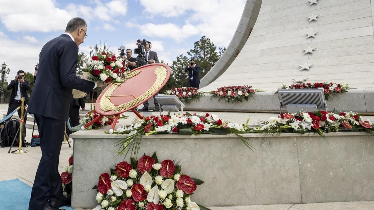 Cumhurbakan Yardmcs Oktay, 15 Temmuz Ant'na elenk brakt