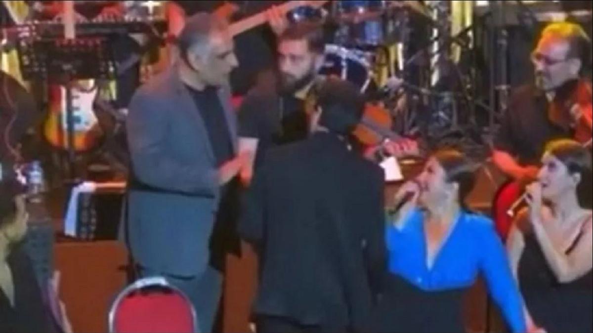 Sibel Can konserinde Edremit Belediye Bakan Hasan Arslan ile grevliler arasnda arbede yaanmt! Olayn asl bambaka kt