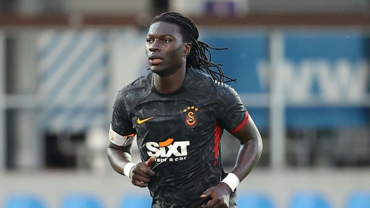 Bafetimbi Gomis'e srpriz transfer teklifi! Mbaye Diagne'den sonra...