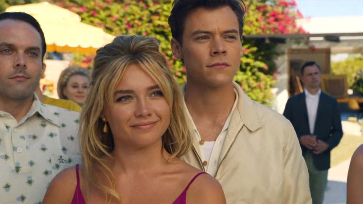 "Don't Worry Darling" (Dert Etme Sevgilim) filminin fragman yrek hoplatyor