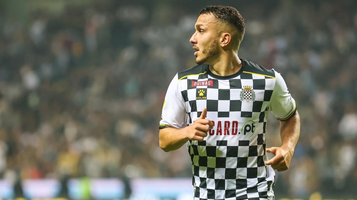 Fenerbahe'den Yanis Hamache yoklamas