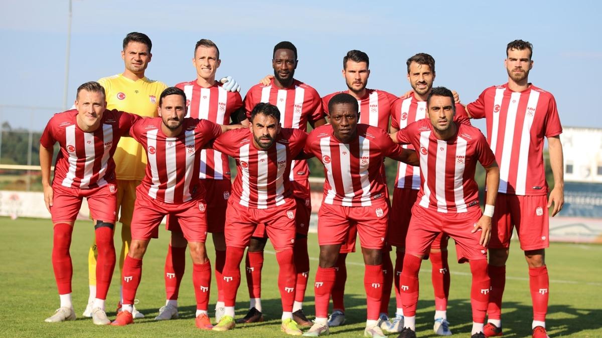 Sivasspor Avusturya kampn galibiyetle tamamlad! El Sharjah' 2-0 ile getiler