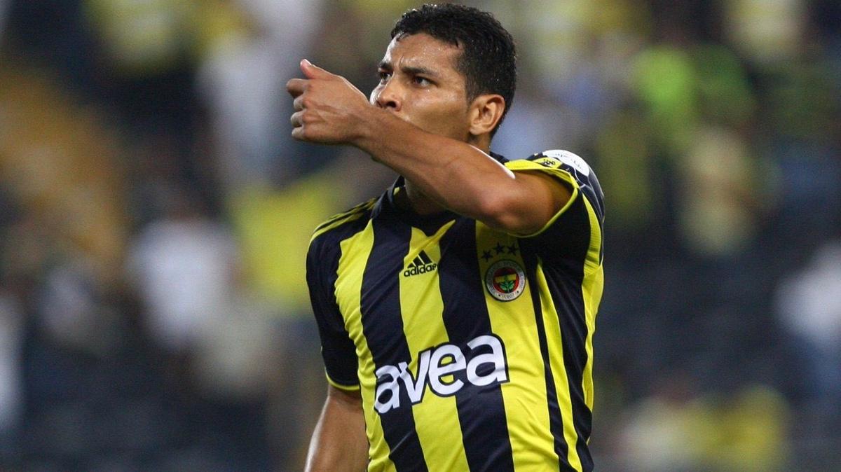 Fenerbah%C3%A7e%E2%80%99ye+yeni+Andre+Santos+geliyor%21;+Taraftarlar%C4%B1+%C5%9Fimdiden+heyecan+sard%C4%B1