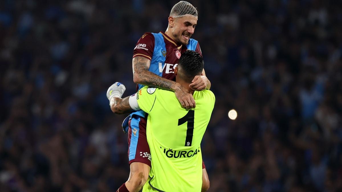 dorukhan tok�z trabzonspor �ampiyonlar ligi foto�raflar� resimleri