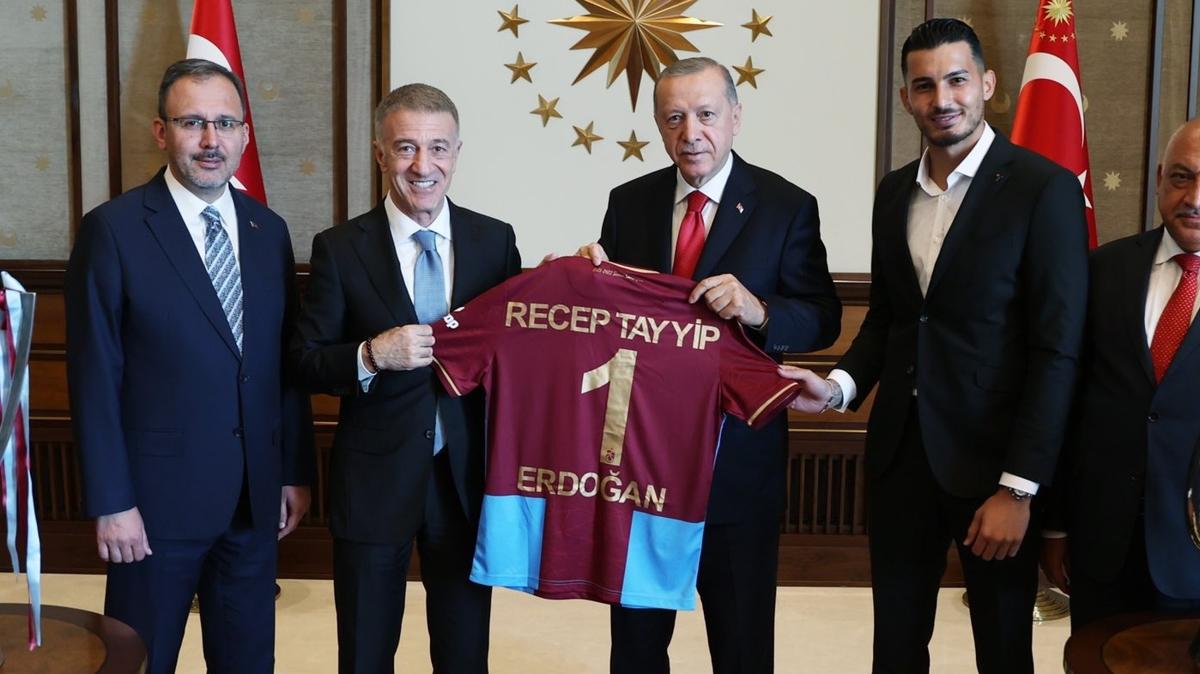 Bakan Erdoan Trabzonspor ynetimini kabul etti!