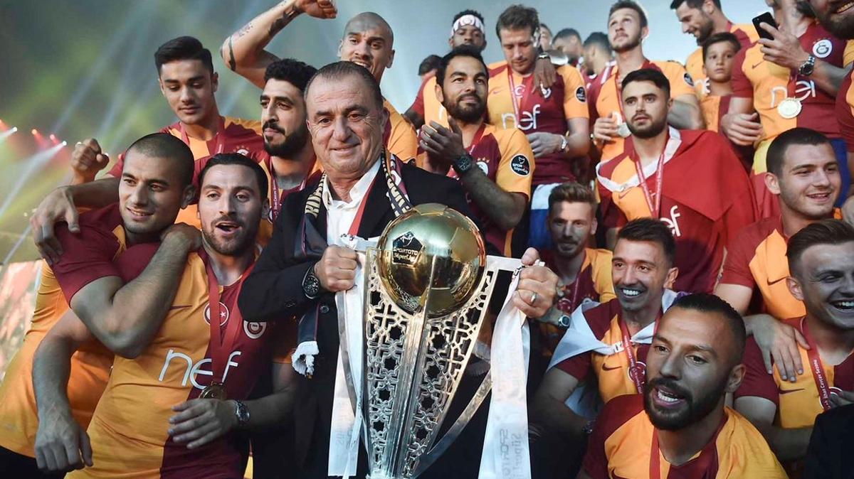 Rekor hala Fatih Terim'in elinde! Ak ara zirvede...