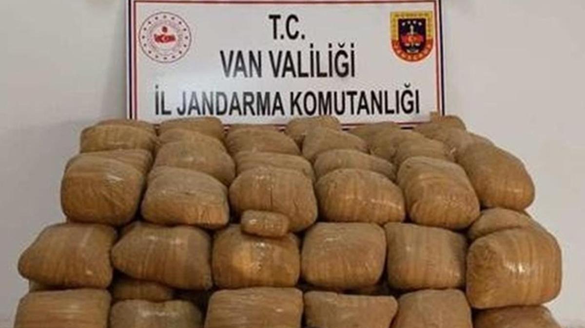 Van'da operasyon: 700 kilo toz esrar ele geirildi