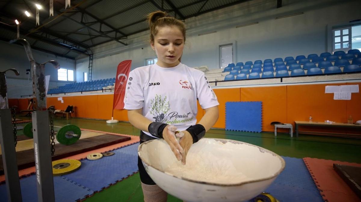 Kanseri yendi ampiyon oldu