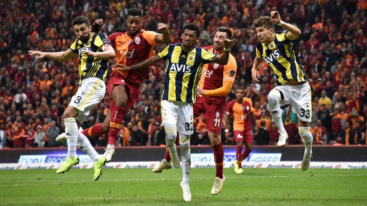 Galatasaray Sper Lig tarihinde sadece Fenerbahe'ye di geiremedi