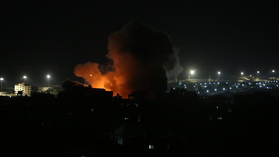 Gazze'ye saldırılar sürüyor...  İsrailli Bakan devam emri verdi: Onlarca ölü ve yaralı var