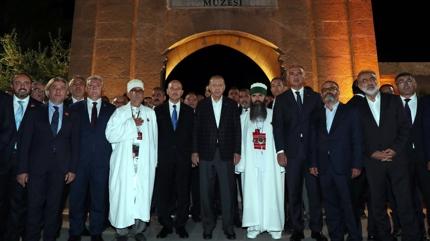 Başkan Erdoğan, Hacı Bektaş Veli Dergahı'nı ziyaret etti
