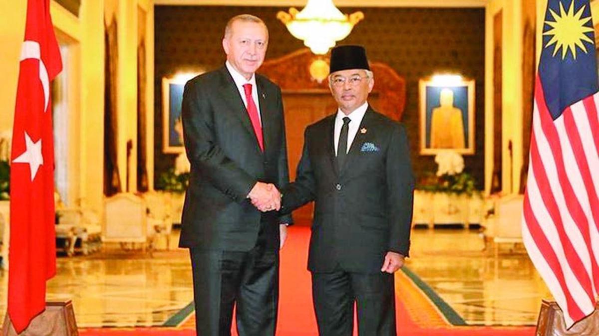 Bakan Erdoan'la grecek... Malezya Kral bugn Ankara'ya geliyor