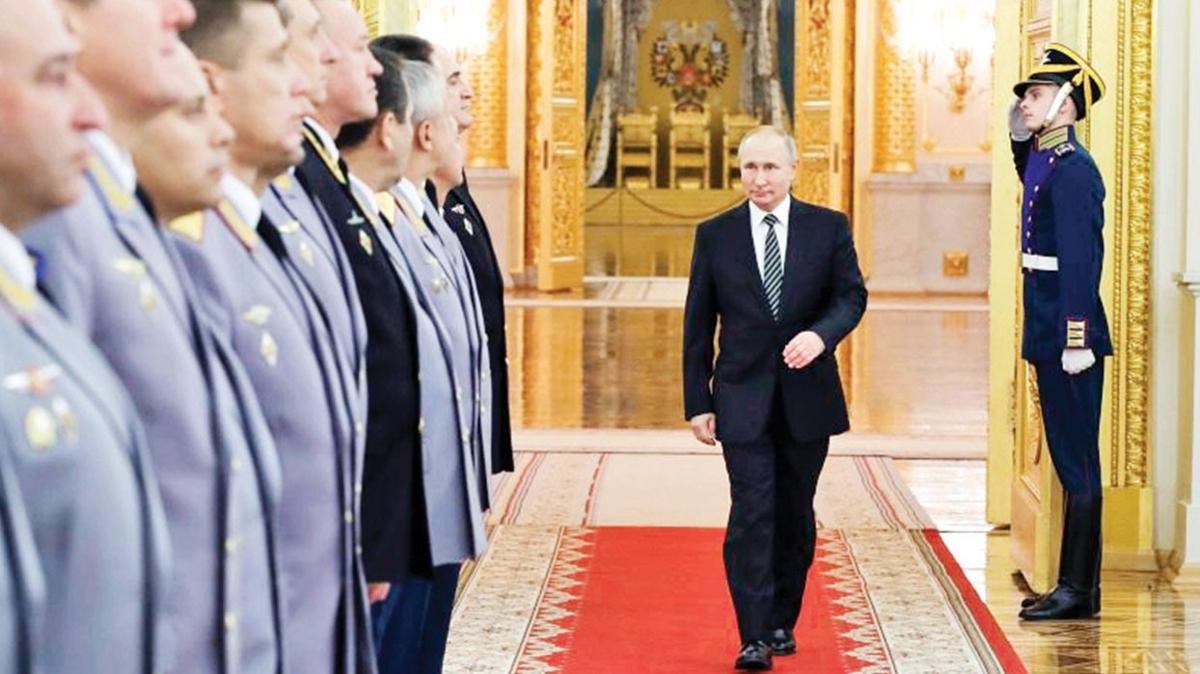 ngiliz basn iddia etti: Kremlin sava bitirmenin yolunu aryor