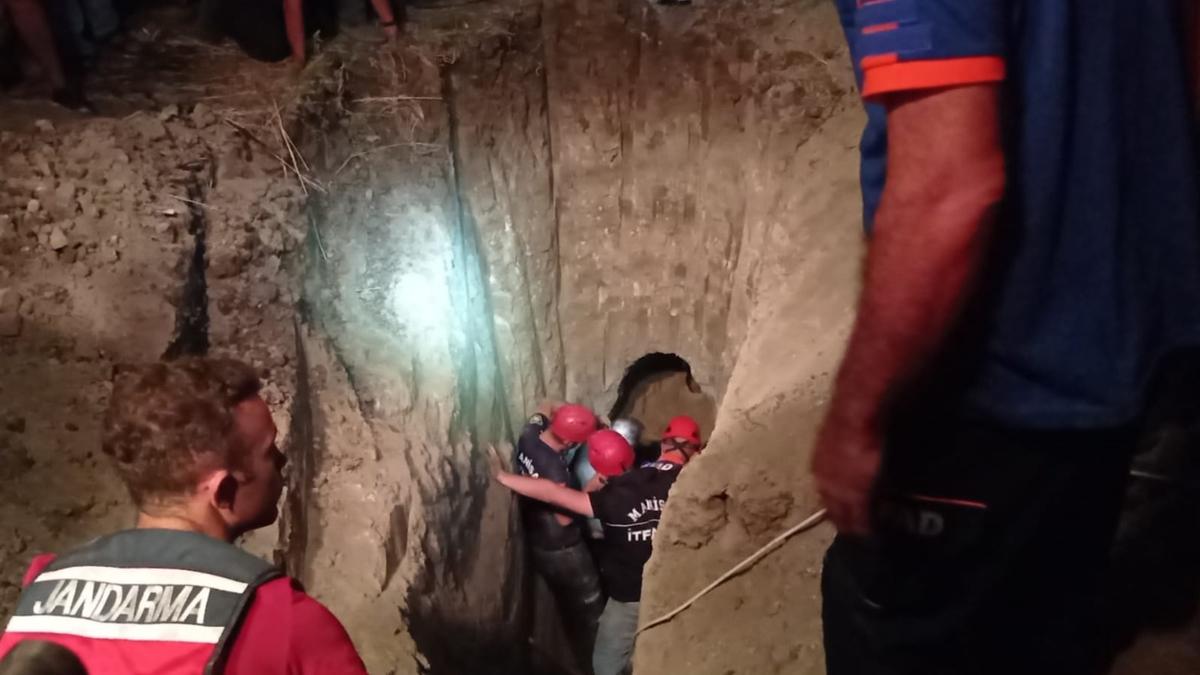 Manisa'da 3 metrelik bo su kuyusuna den 2 yandaki ocuk kurtarld