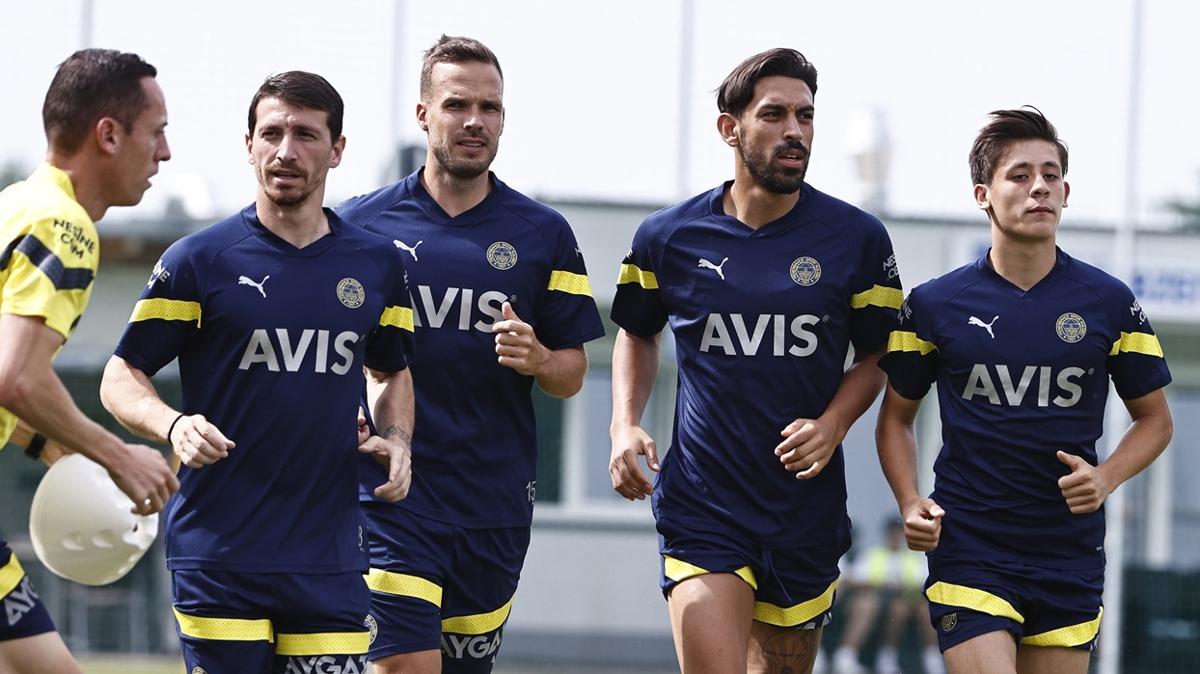 Fenerbahe, Adana Demirspor mesaisine Avusturya'da balad