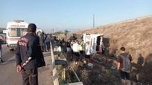 Afyonkarahisar'da feci kaza: 1 ölü 30 yaralı