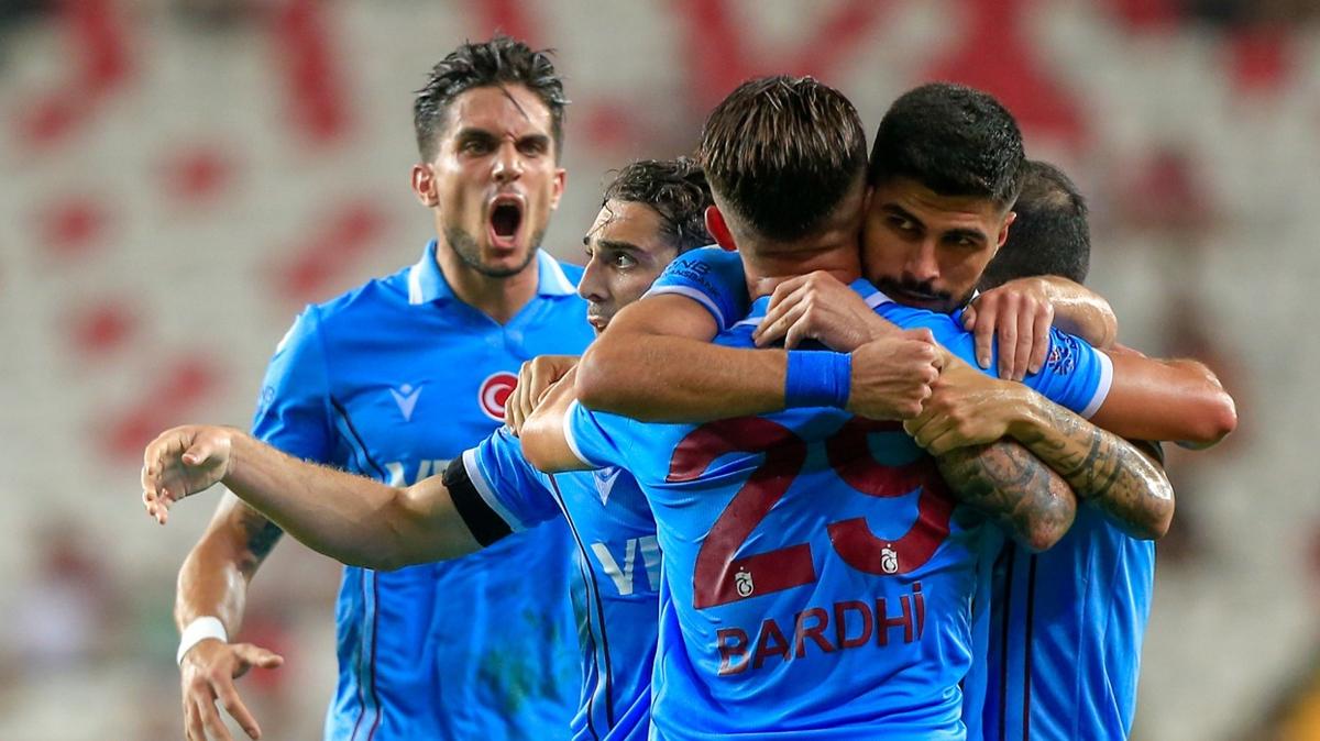 Trabzonspor tarihinde 2. kez ayn baary gstermek iin sahaya kyor