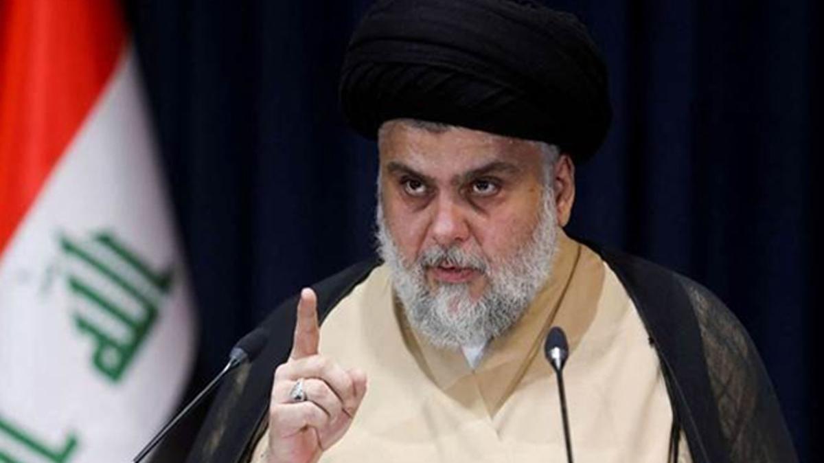 Irak'ta Sadr Hareketi lideri Mukteda es-Sadr siyasetten tamamen ekildi