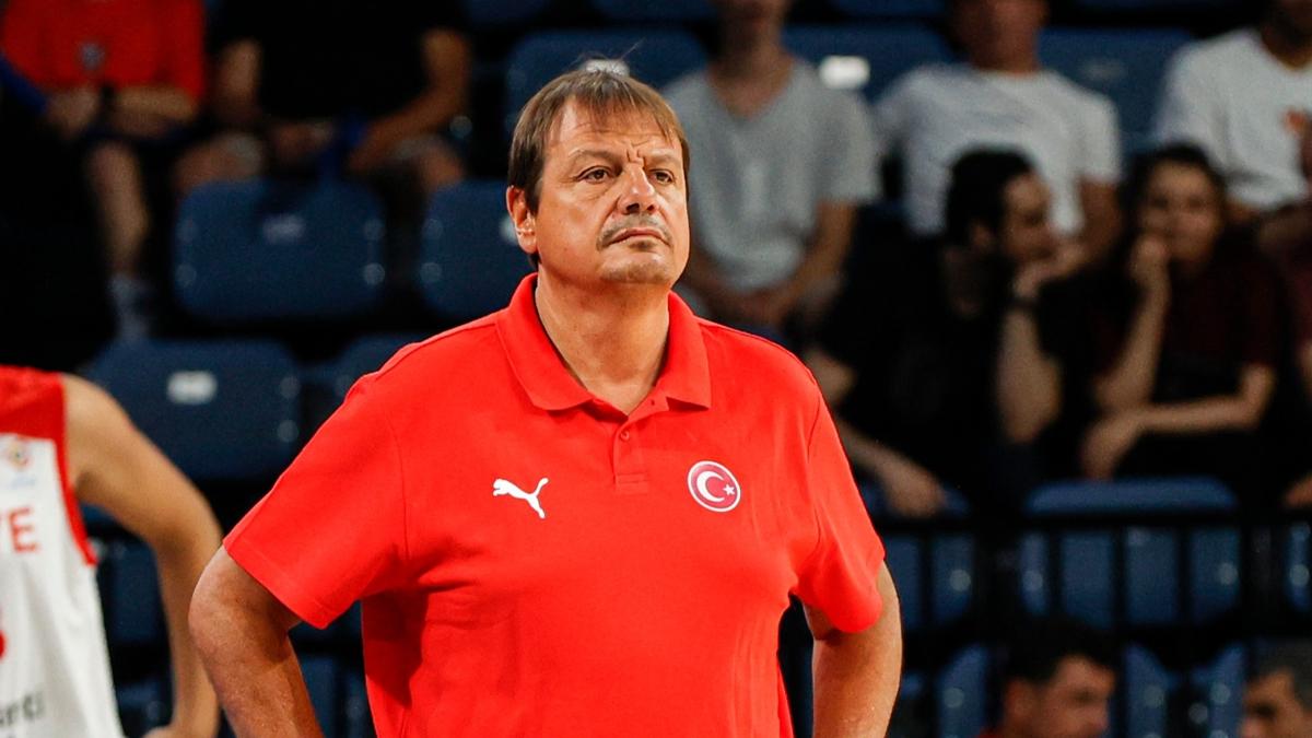 Ergin+Ataman%E2%80%99dan+EuroBasket+%C3%B6ncesi+g%C3%B6zda%C4%9F%C4%B1:+%E2%80%99%E2%80%99Bize+%7%E2%80%99lik+bir+madalya+%C5%9Fans%C4%B1+vermi%C5%9Fler,+g%C3%B6rece%C4%9Fiz+bakal%C4%B1m%E2%80%99%E2%80%99