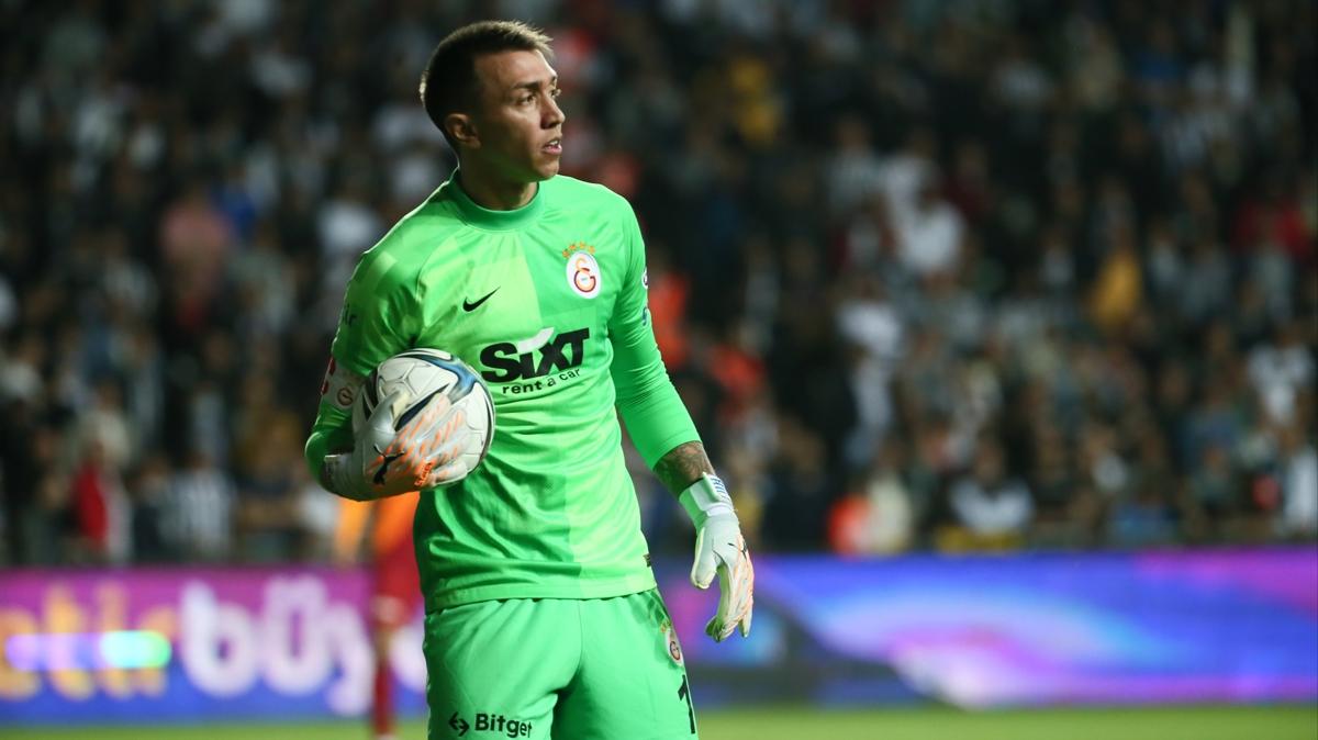 Fernando Muslera: 'Byle balayp ampiyon olmuluumuz var'