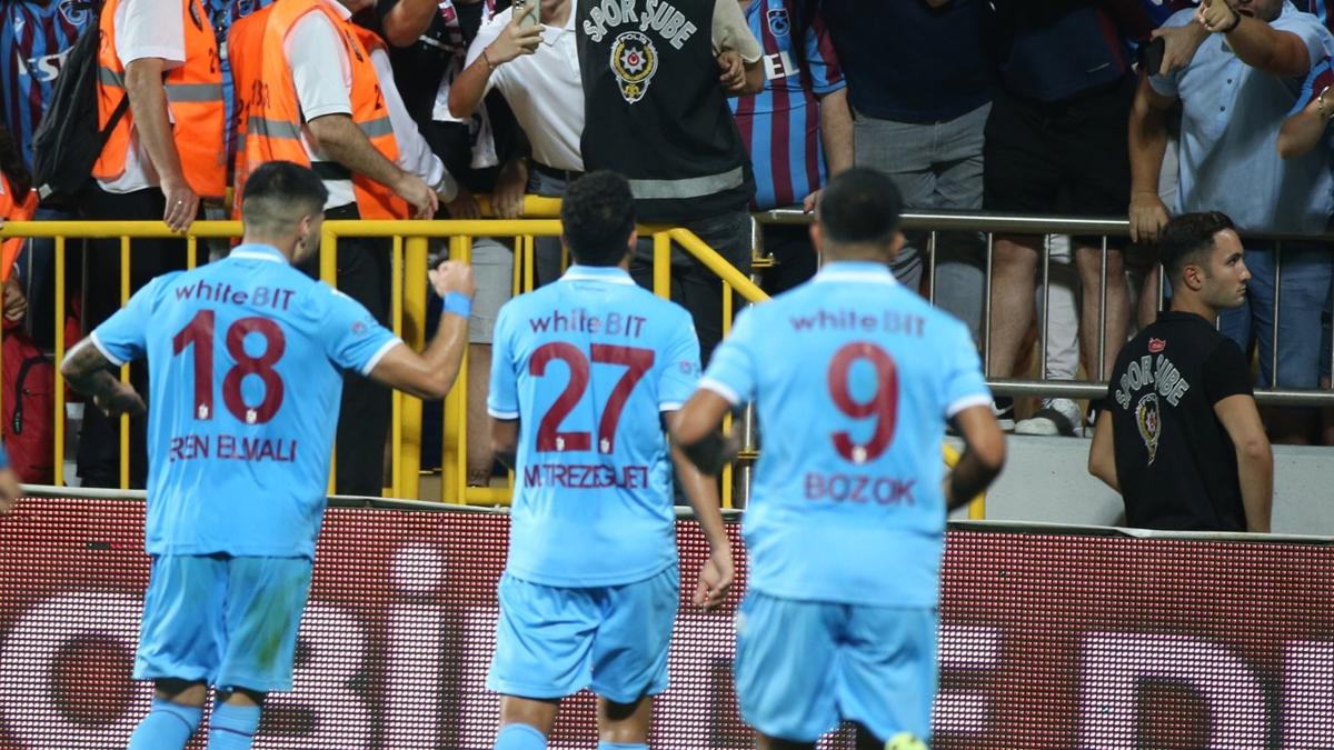 Umut Bozok Trabzonspor ile kt ilk ma deerlendirdi: "Mutlu ve gururluyum"