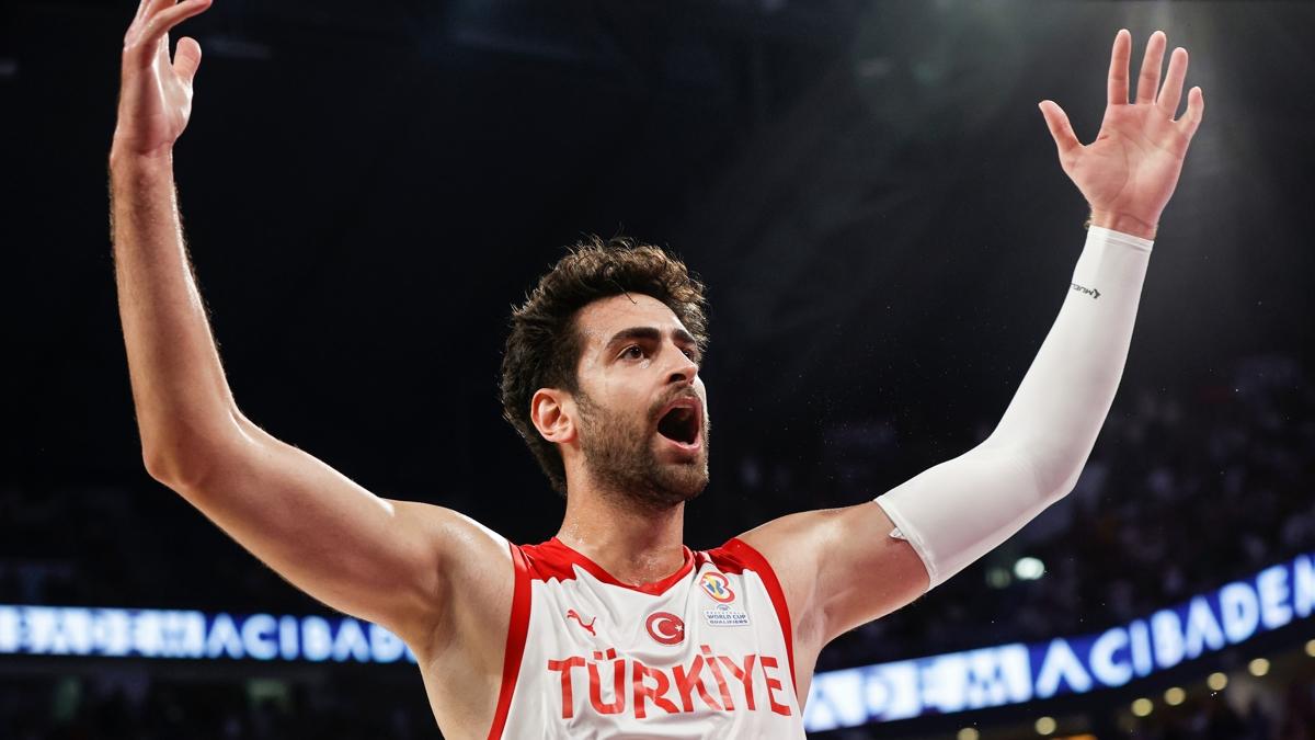 Furkan Korkmaz EuroBasket'te daha hrsl: "Turnuva bizim iin yeni balyor"