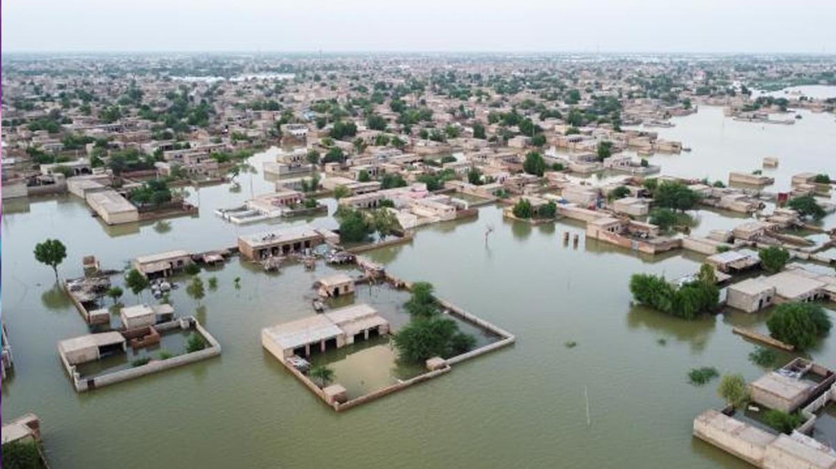 Pakistan'da muson yamurlar nedeniyle hayatn kaybedenlerin says artyor