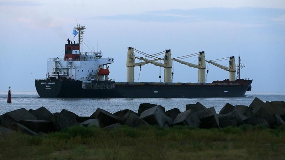 Tahl sevkiyat sryor! Ukrayna'dan 5 gemi daha yola kt
