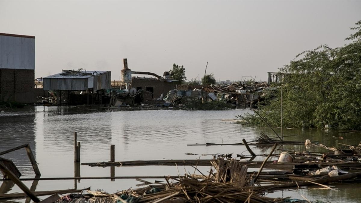 Gney Sudan'da selden etkilenen blgeler "ulusal afet blgesi" ilan edildi