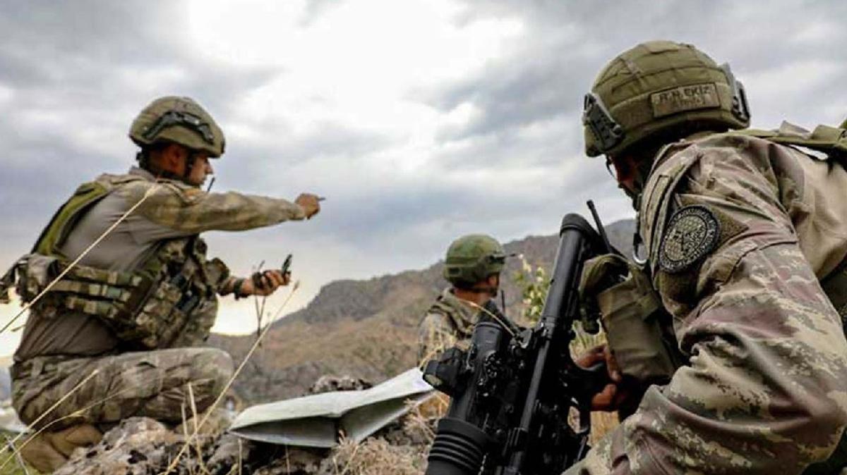 MT'ten Mahmur Kamp'na kritik operasyon! PKK/KCK'l iki terrist Trkiye'ye getirildi