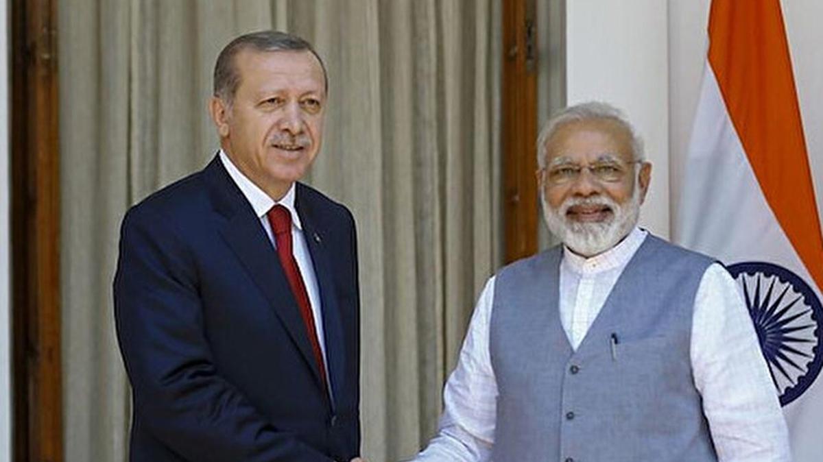 Bakan Erdoan, Hindistan Babakan Modi ile bir araya geldi