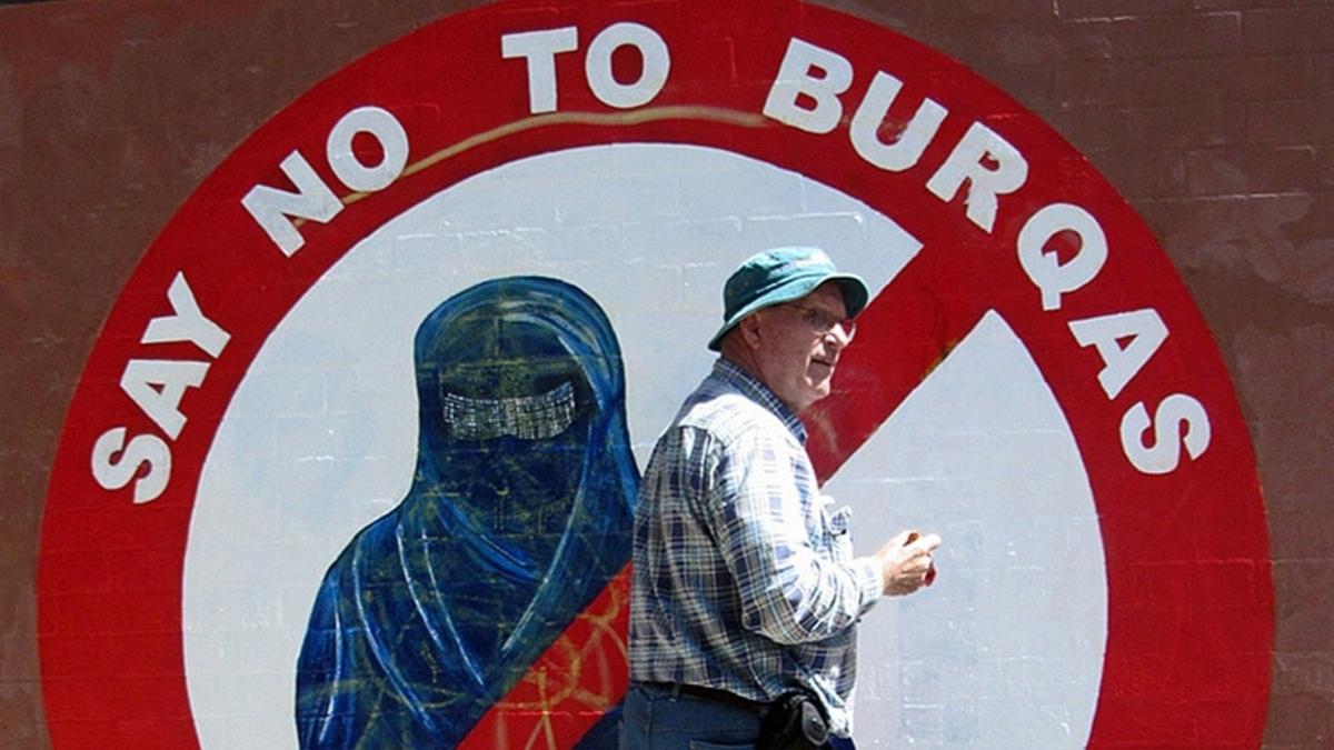 slamofobik burka yasa iin Amsterdam Belediye Meclisi harekete geti