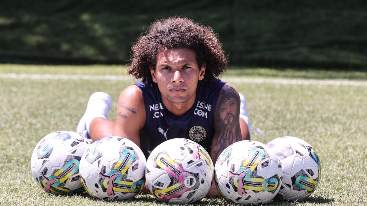 Willian Arao, Alex de Souza'dan bakn hangi bilgiyi alm