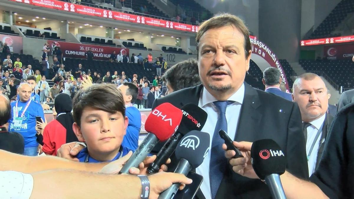 Ergin Ataman kupa zaferi sonras konutu: "Btn takmlarn hedefi bizi gemek"