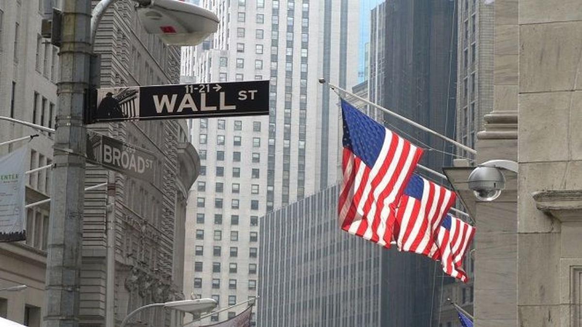 Wall Street firmalarna 1 milyar dolardan fazla para cezas