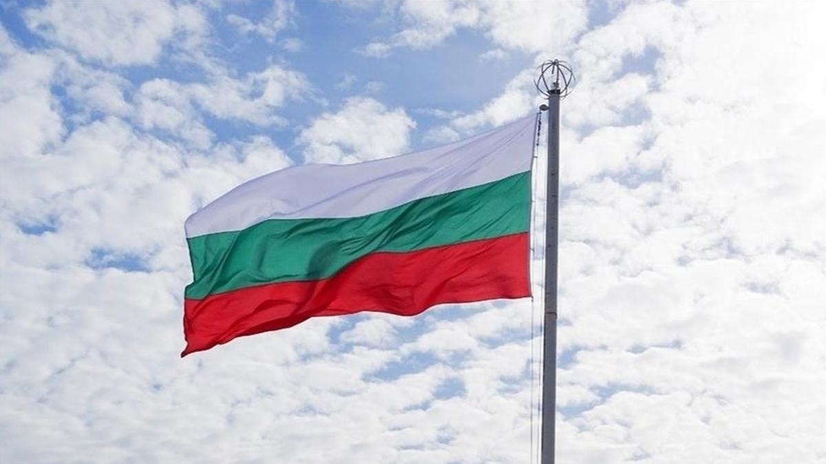 Bulgaristan'da erken genel seimin ardndan parlamentoya 7 parti girdi