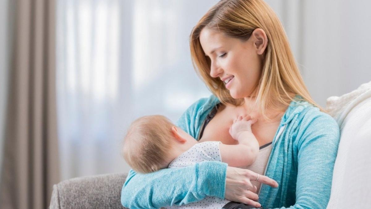 Emzirmenin anne ve bebee olan mucize faydalar! Kilolara ve kansere veto
