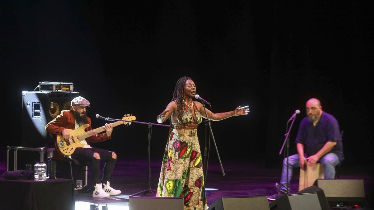 Buika'dan muhteem konser! AKM'de sahne ald