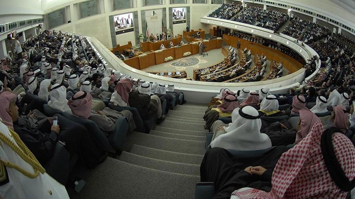 Kuveyt'in yeni hkmeti greve balad