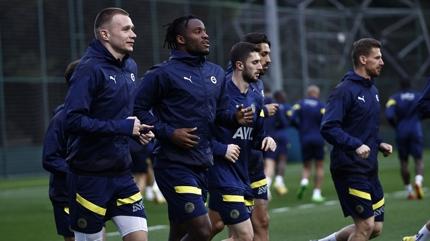 Fenerbah�e'de haz�rl�klar tamam! 4 futbolcu kritik ma�ta yok